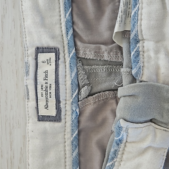 Grey Abercrombie & Fitch Shorts - Picture 3 of 3